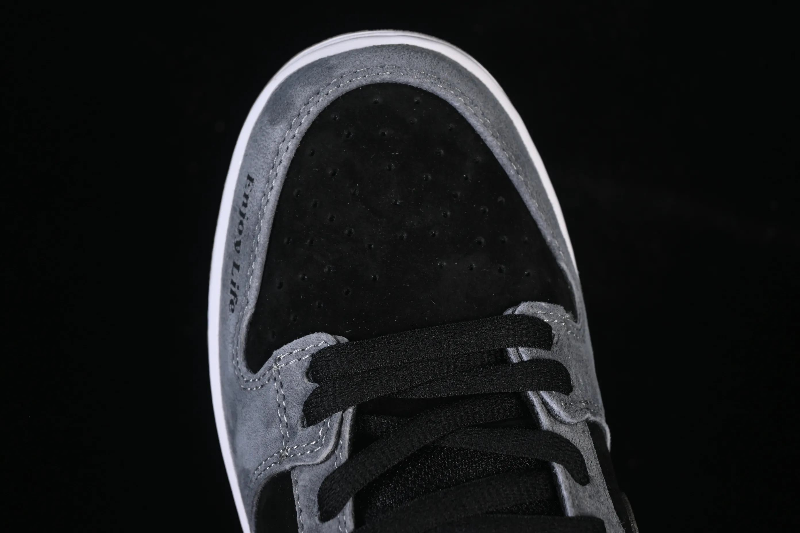 All Categories Nk SB Dunk Series Nk SB Dunk Low Low-top sneakers Nike SB Dunk Low Gray raw rubber SB low-top casual sneakers HF3063-001